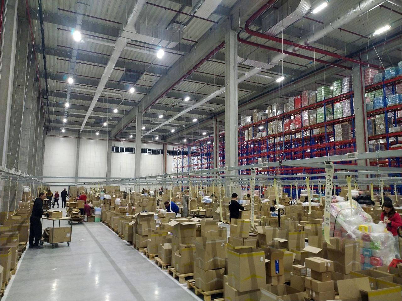 "Аврора" відкрила розподільчий центр у Львові